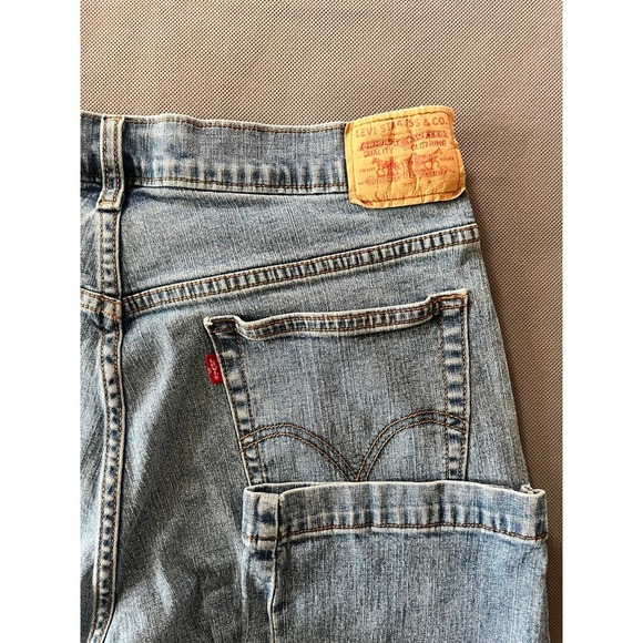 Womans Levi Strauss & Co Classic Slim Capris Size 14 - Picture 5 of 5